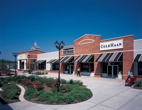 Leesburg corner outlets - Leesburg Corner Premium Outlets is located on address: 241 Fort Evans Rd NE, Leesburg, VA 20176. GPS Coordinates: 39.1068102, -77.5383383. Get directions. Map of stores located at Leesburg Corner Premium Outlets. Find outlet brand by name. Type store name: Find outlet mall by name. Type mall name: Helpful Links.